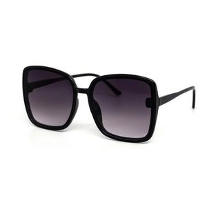 Modern minimalistic retro square Sunglasses. Trendy!